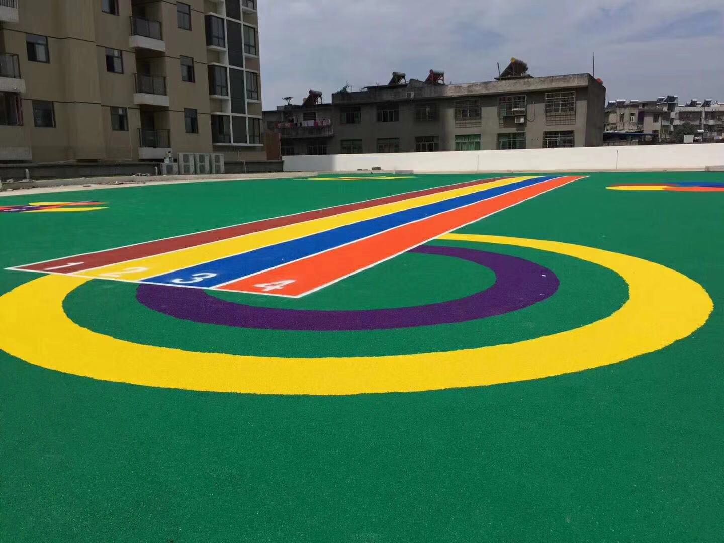不止硅PU球場(chǎng)材料，告訴你塑膠跑道材料發(fā)軟的原因